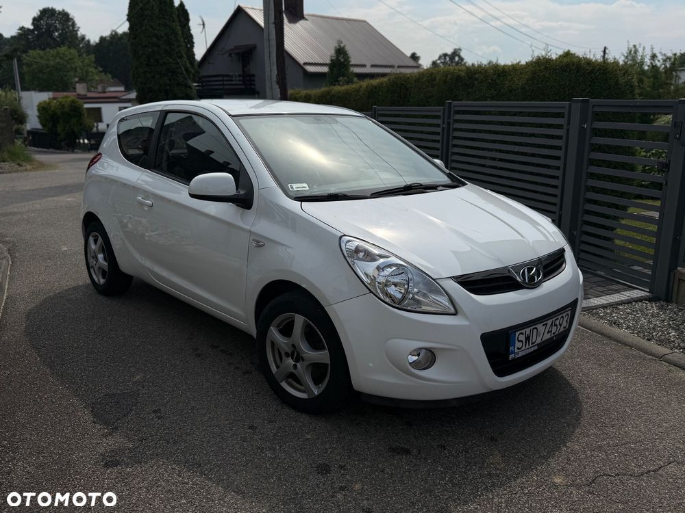 Hyundai i20 1.2 Classic + - 3