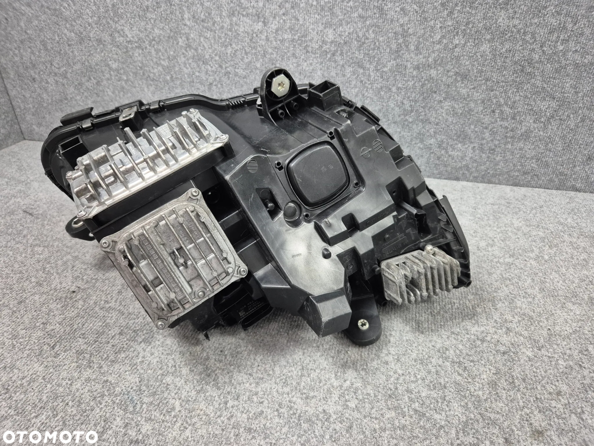 REFLEKTOR LAMPA PRZEDNIA LEWA - MERCEDES C KLASA W205 LED ILS 14-18 - 8