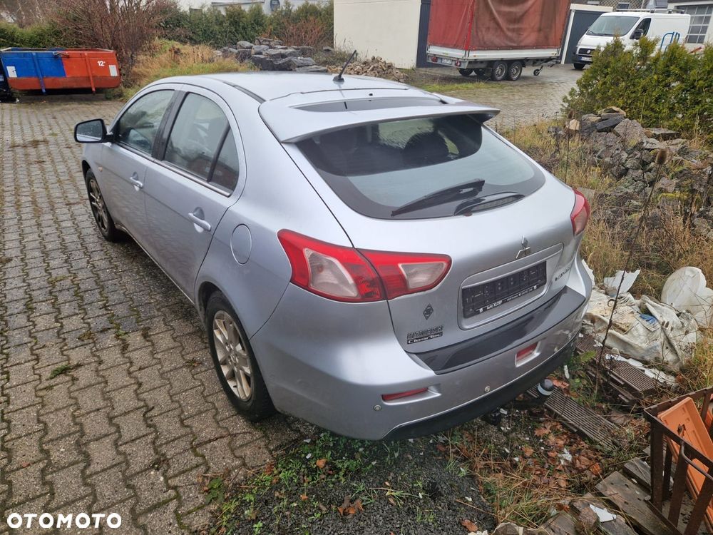 Mitsubishi Lancer 1.6 - 3