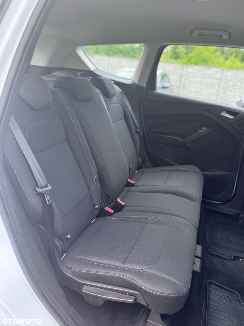 Ford Kuga 1.5 EcoBoost 2x4 Cool & Connect - 37