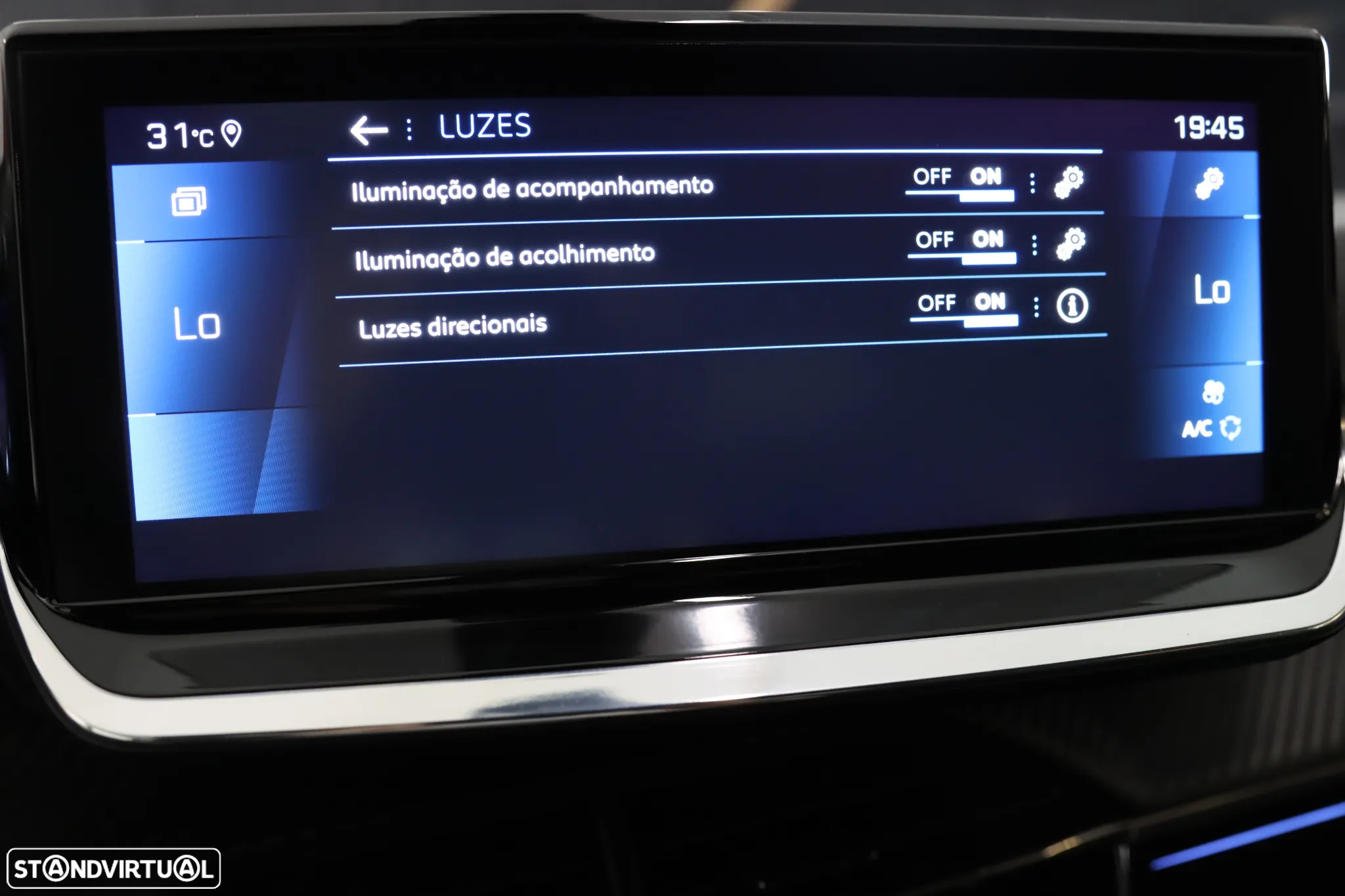 Peugeot 2008 PureTech 130 EAT8 GT - 28