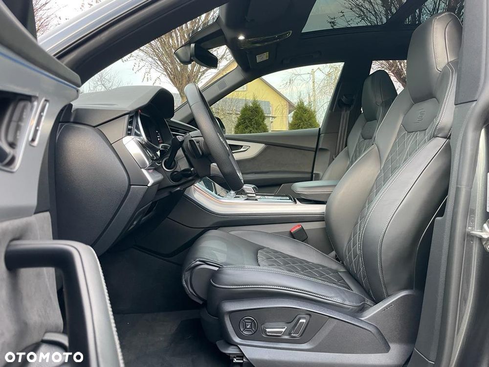 Audi Q8 - 9