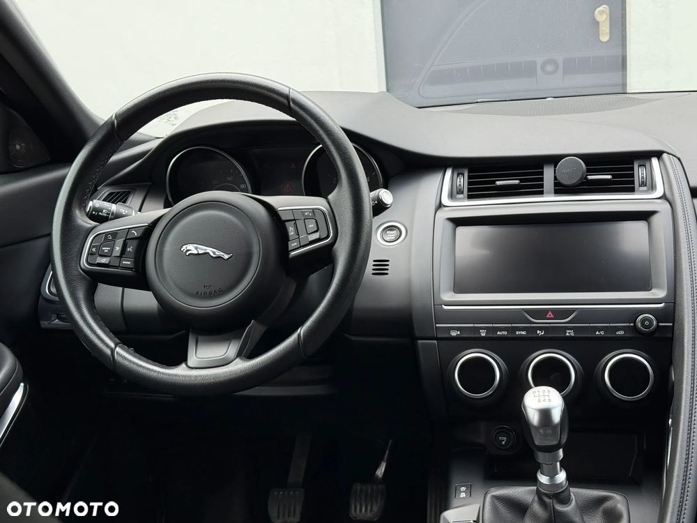 Jaguar E-Pace - 5