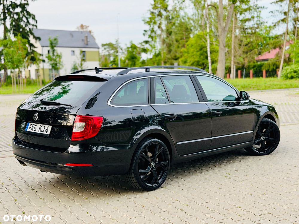 Skoda Superb 2.0 TDI Green tec DSG Exclusive - 30