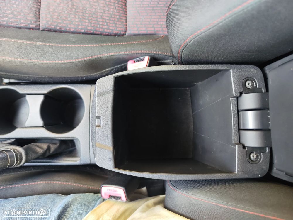 Toyota Auris Touring Sports 1.4 D-4D Comfort+Pack Sport - 39