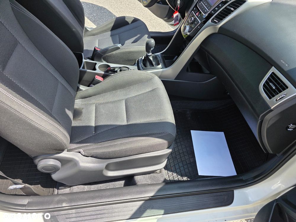 Hyundai i30 1.4 Base - 7