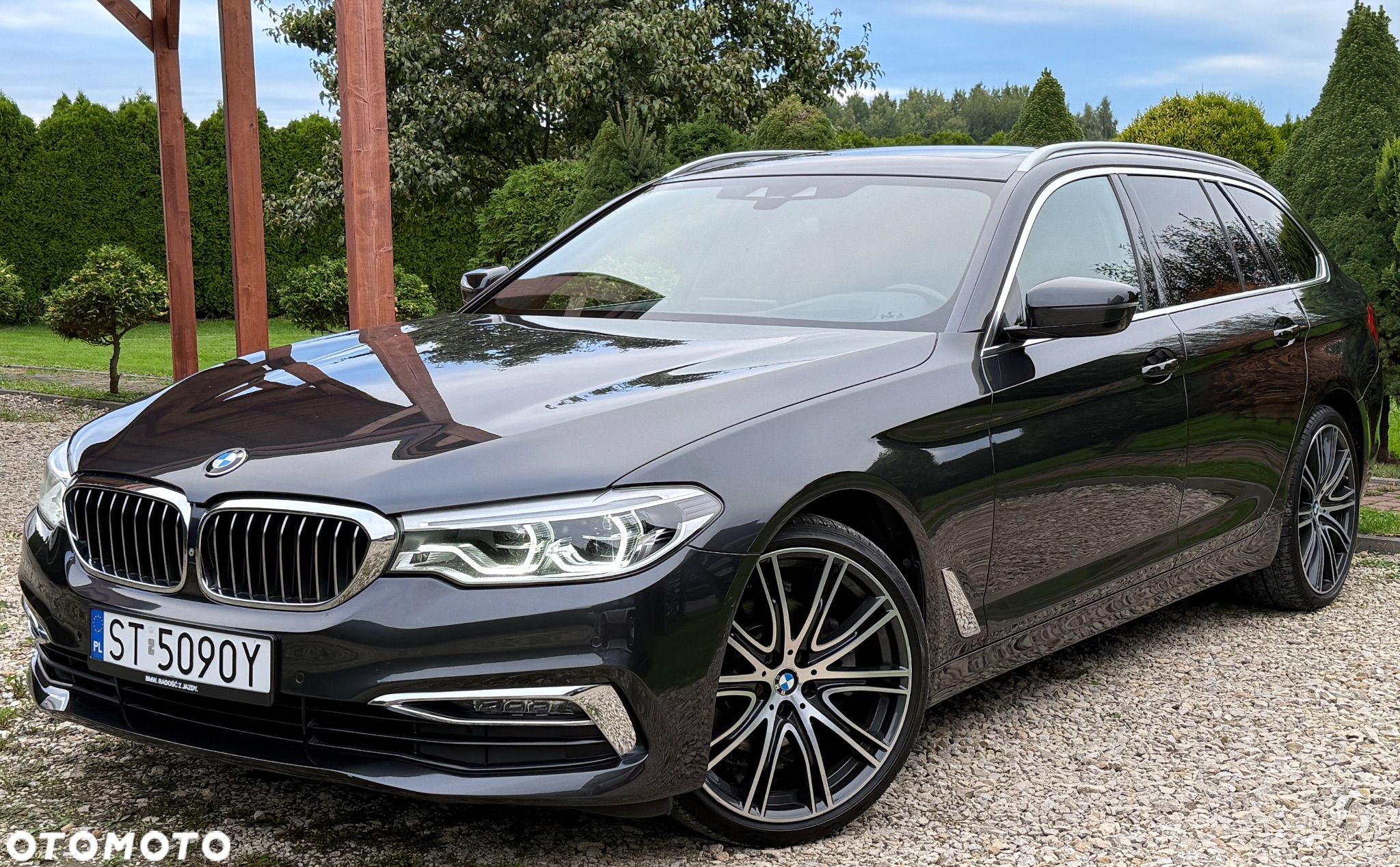 BMW Seria 5 520d Touring Luxury Line - 1