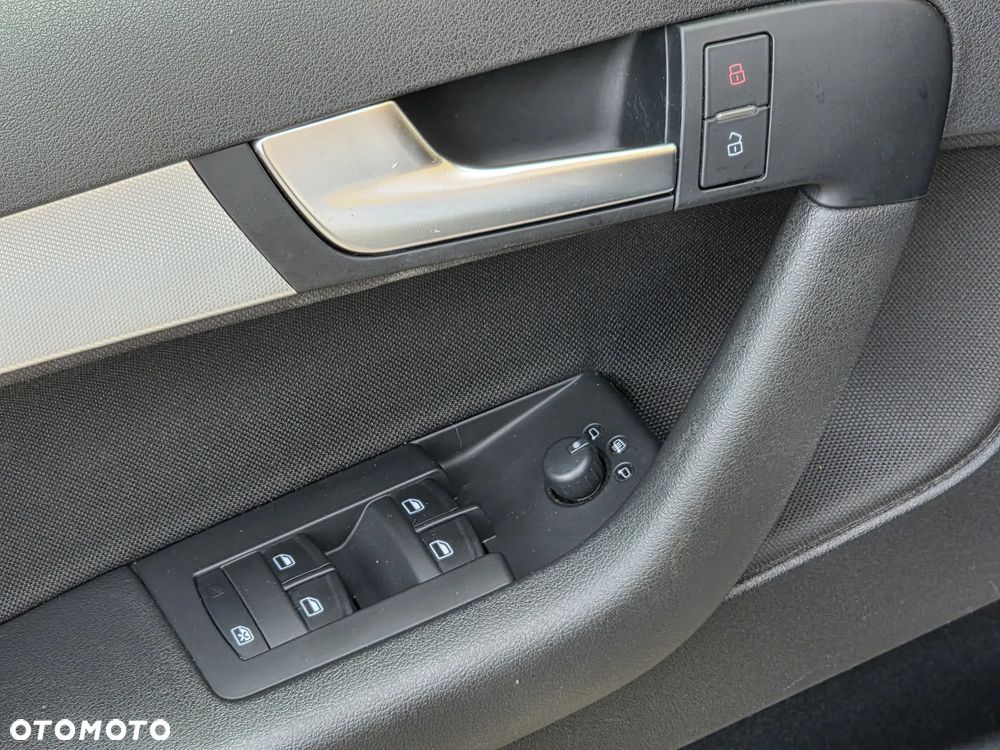 Audi A3 Sportback 2.0 TFSI quattro S tronic Ambition - 25