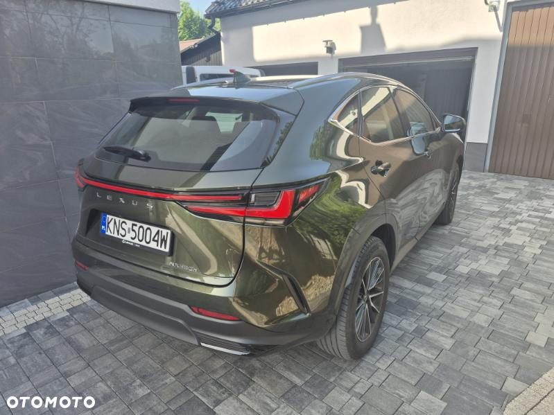 Lexus NX 350h Prestige AWD - 4