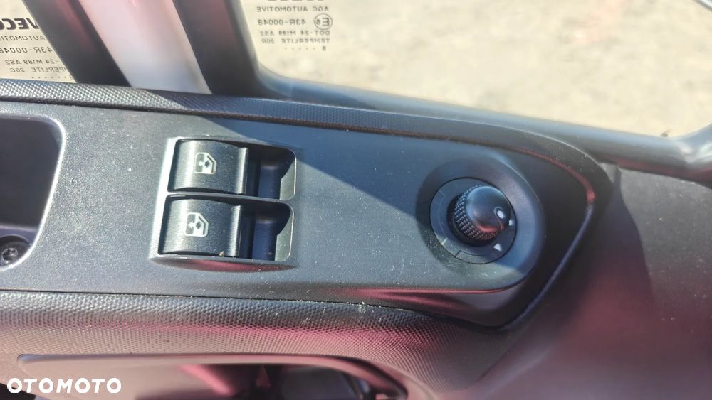 Iveco Daily na Bliźniaku 50C18 PLANDEKA 3,0/180km - 20