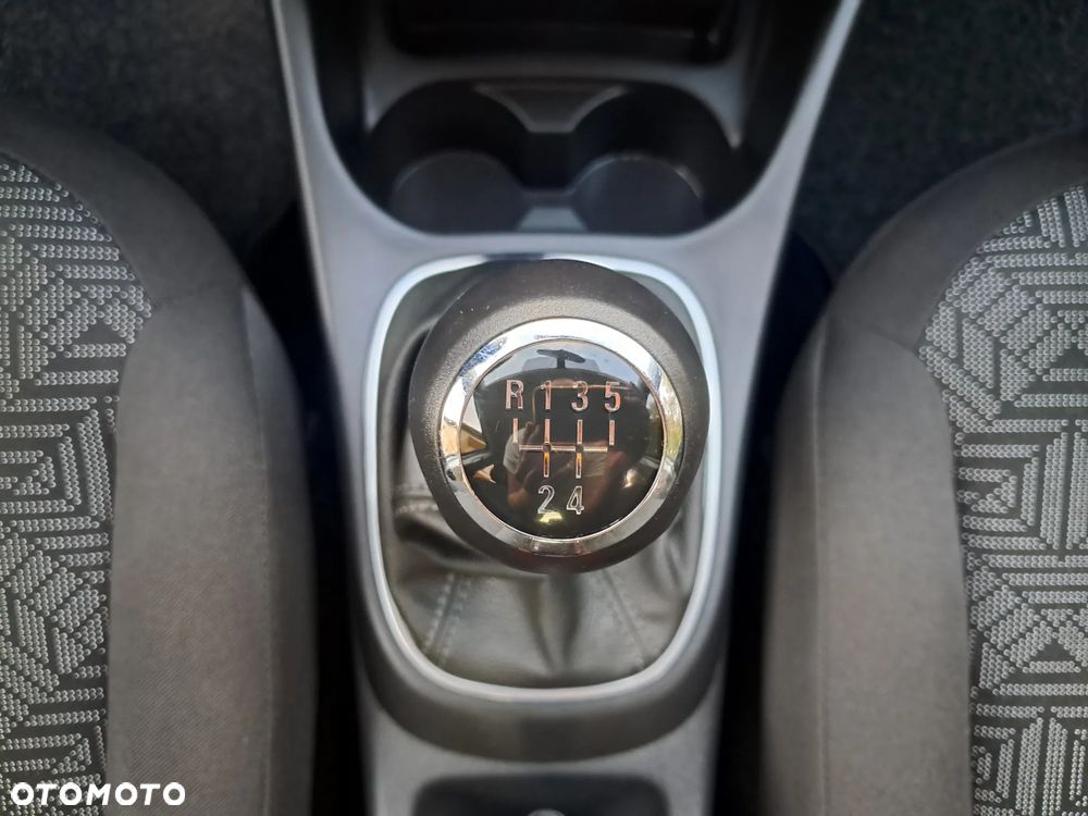 Opel Corsa 1.4 On - 28