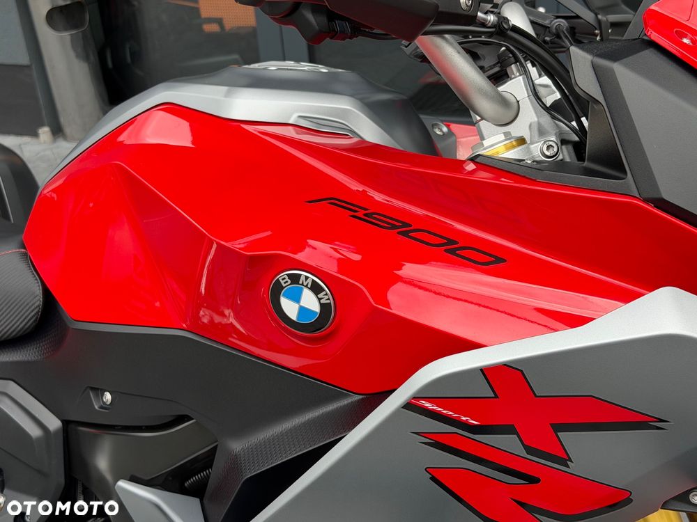BMW XR - 17