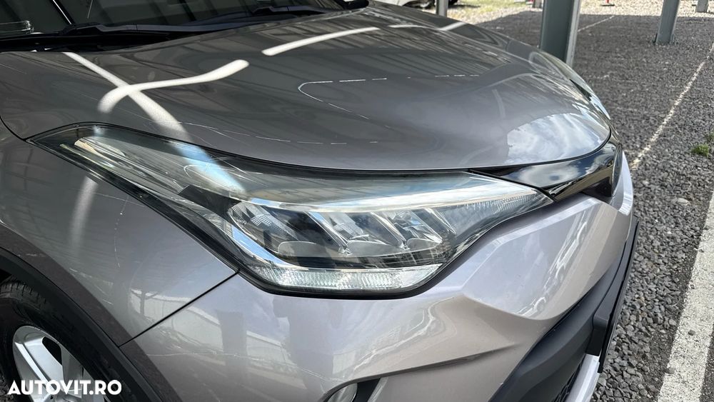 Toyota C-HR 1.8 HSD 122 CP 4x2 CVT Core - 13