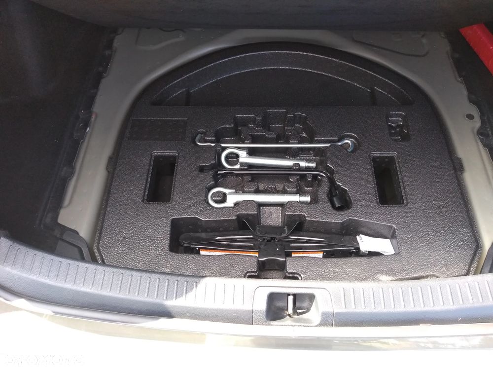Toyota Corolla 1.8 Hybrid GPF Active - 20