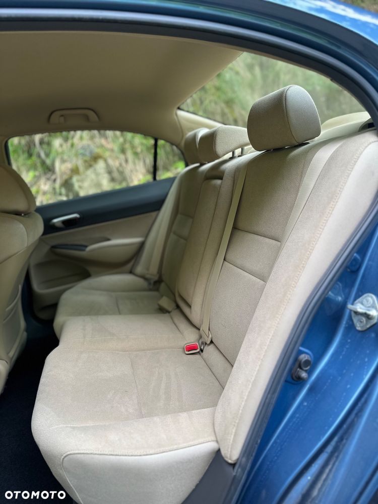 Honda Civic 1.3i-DSI i-VTEC IMA CVT Elegance - 24