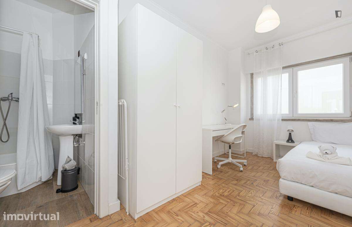Quarto - localizado em Campolide Lisbon - Grande imagem: 4/25
