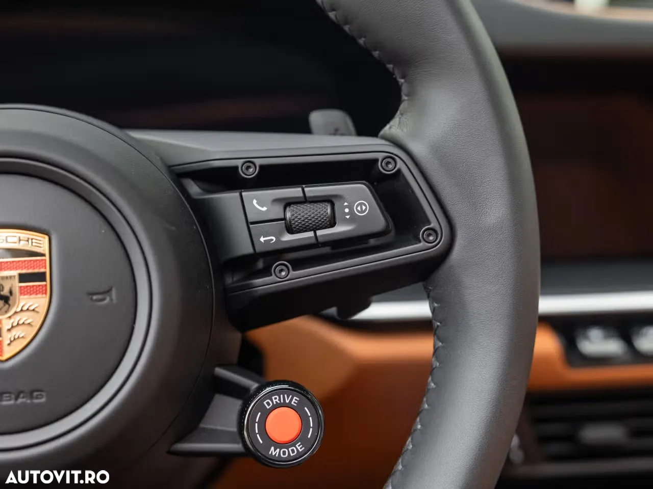 Porsche 911 Targa 4 GTS PDK - 21