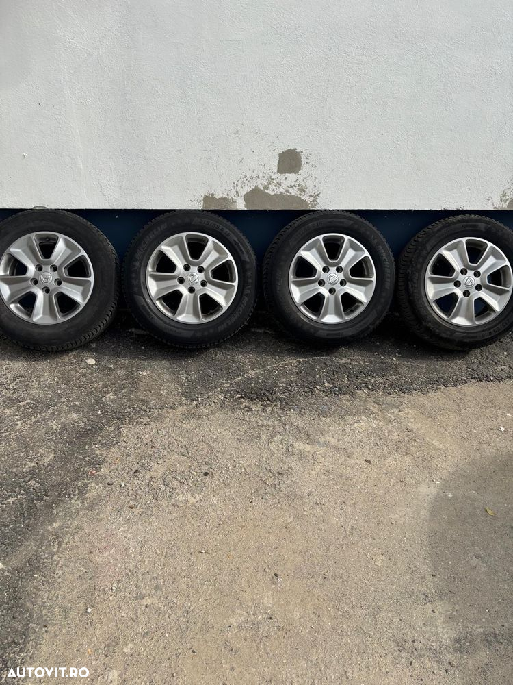 Dacia Duster 1.6 4x2 Laureate - 12