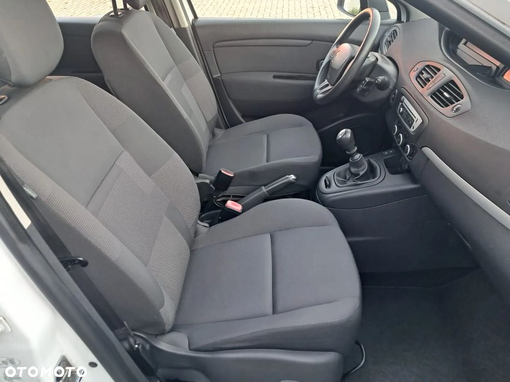 Renault Scenic 1.6 16V 110 TomTom Edition - 24