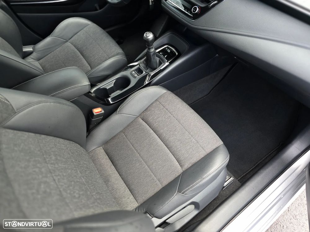 Toyota Corolla Touring Sports 1.2T Comfort+P.Sport - 23