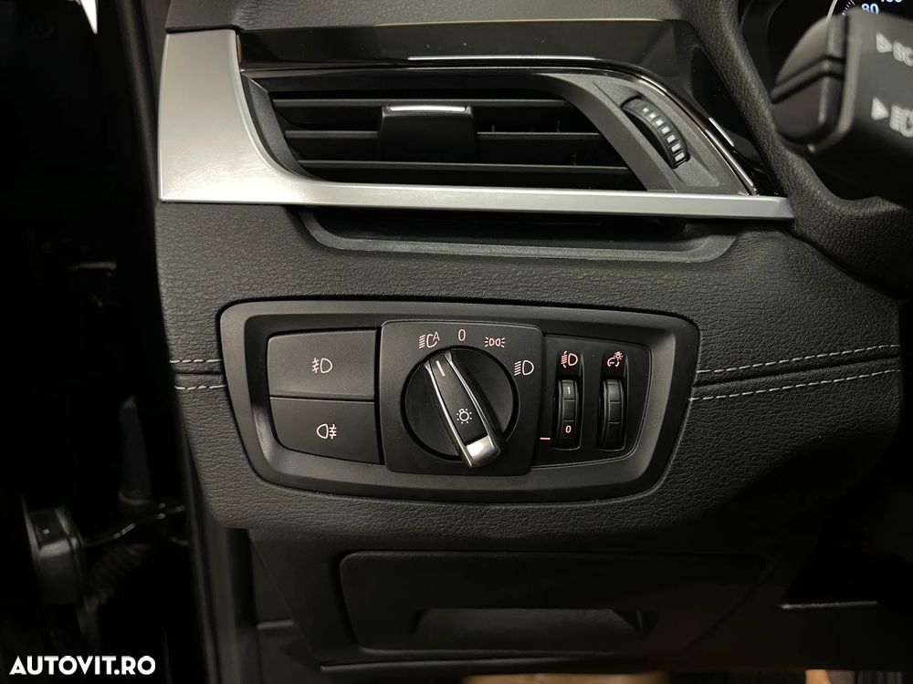 BMW X1 xDrive20i AT - 26