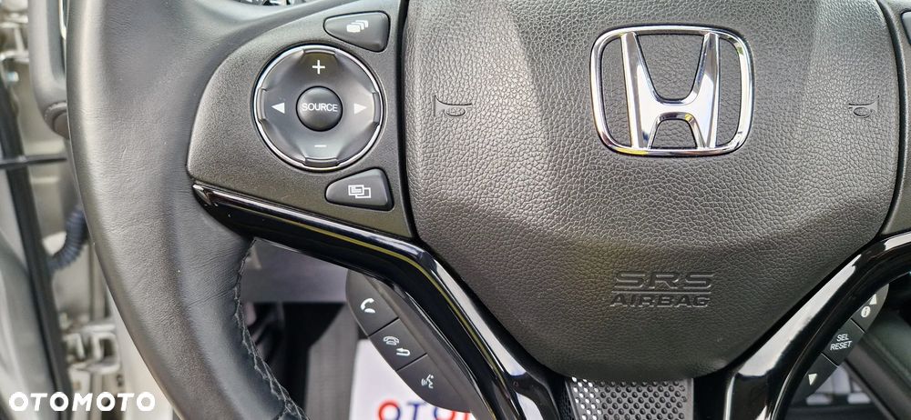 Honda HR-V 1.5 i-VTEC CVT Executive - 22