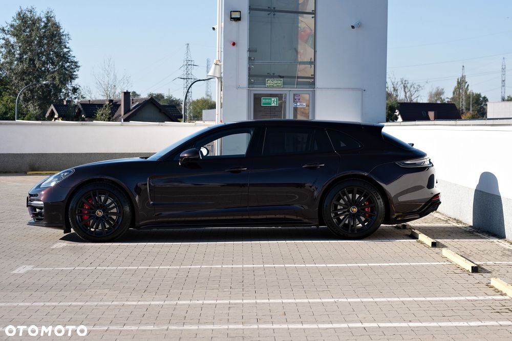 Porsche Panamera GTS - 4