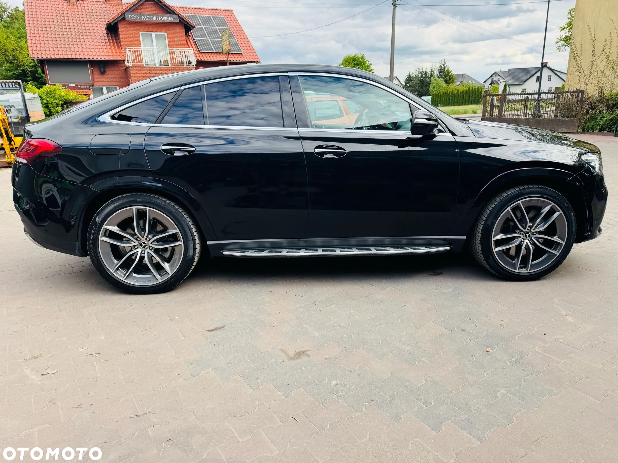 Mercedes-Benz GLE - 10