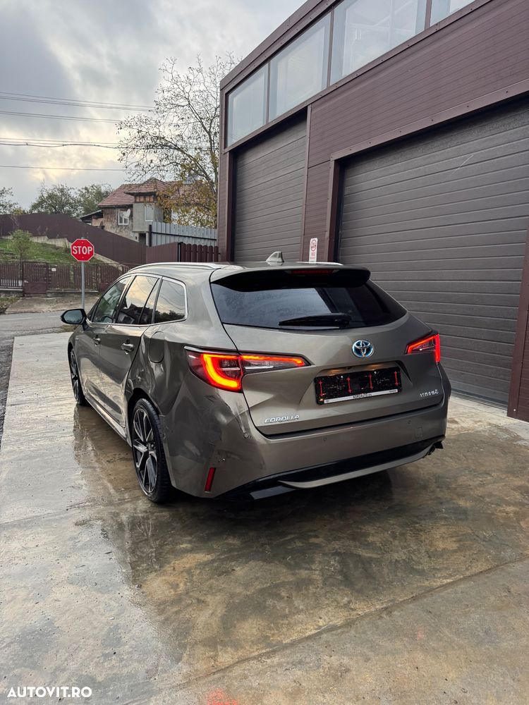 Toyota Corolla 2.0 HSD Exclusive Plus GR Sport Bi-Tone - 2
