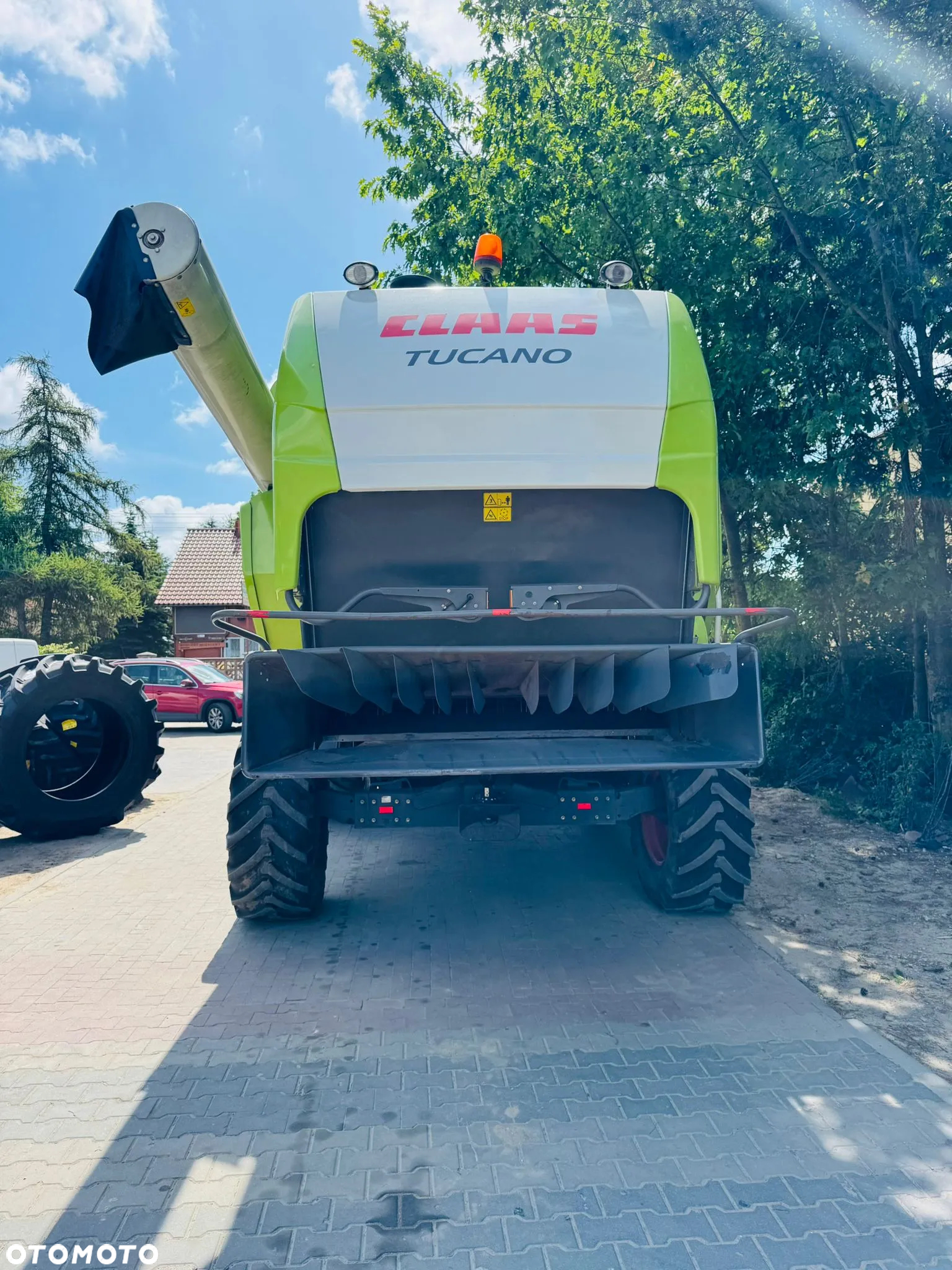Claas Tucano 450 APS - 14