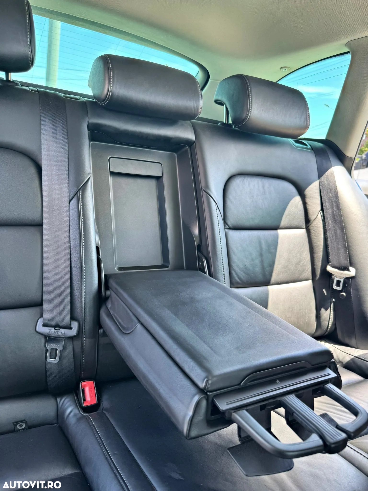 Skoda Superb 2.0 TDI Elegance DSG - 11