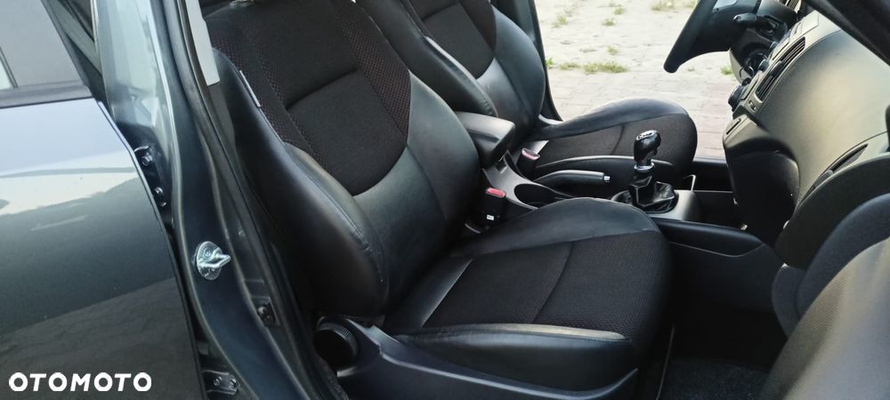 Hyundai i30 1.6 CRDi Comfort - 19
