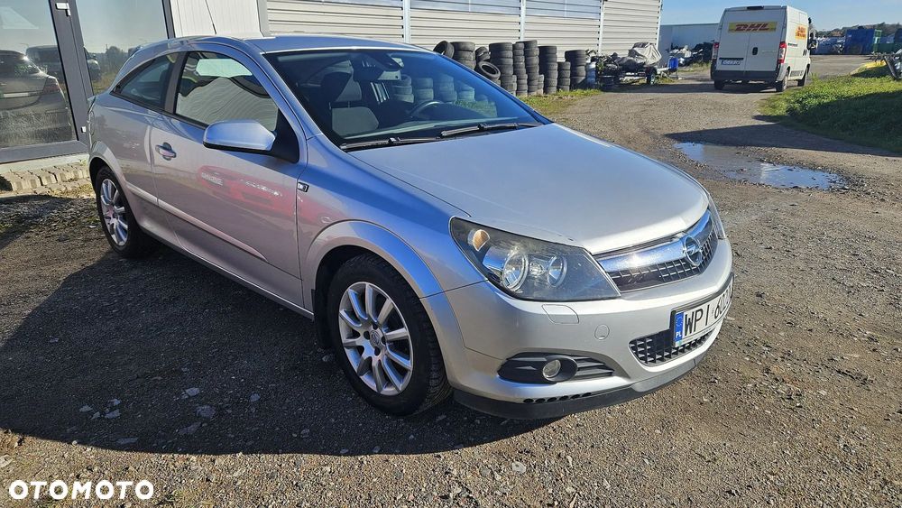 Opel Astra III GTC 1.6 Enjoy - 2