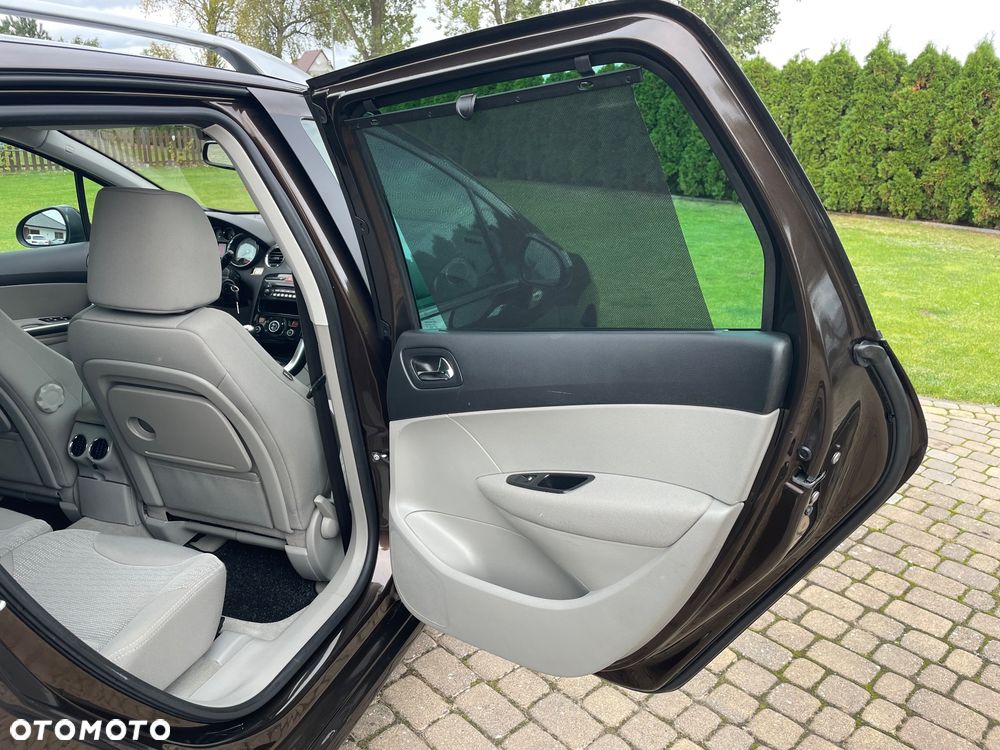 Peugeot 308 - 25