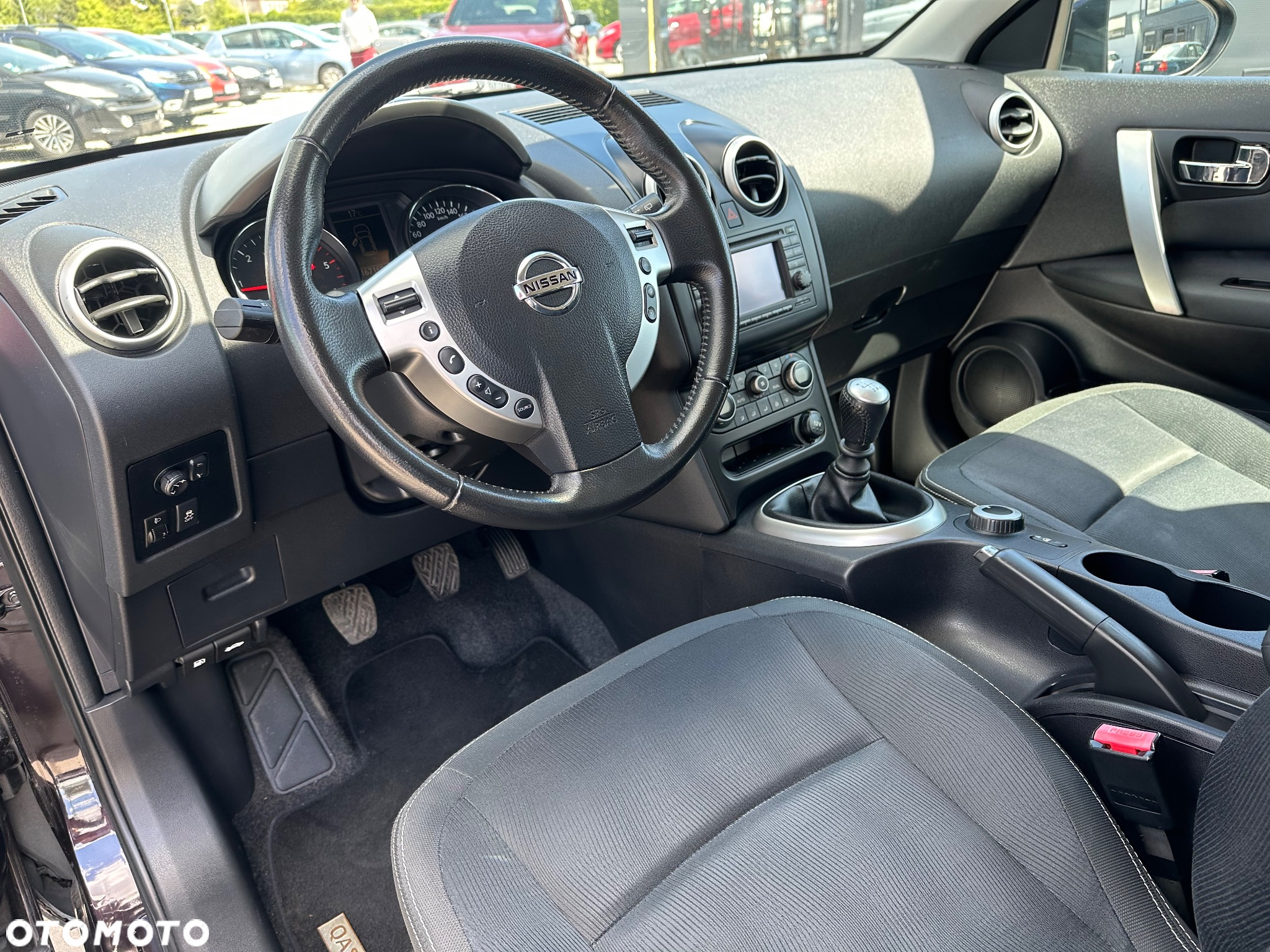 Nissan Qashqai 2.0 dCi DPF 4x4 tekna - 18