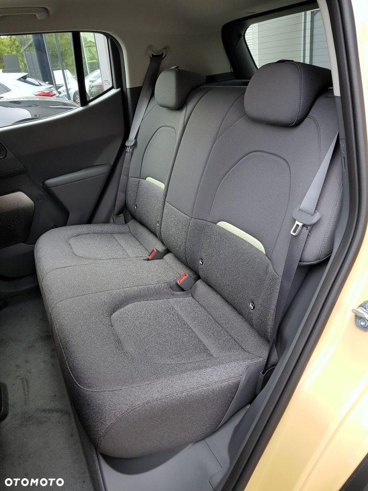 Kia EV2 42.2kWh Light - 37