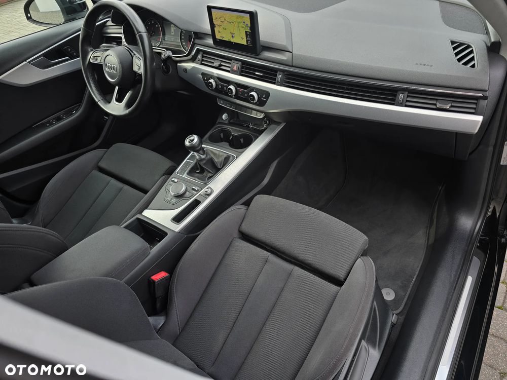Audi A4 Avant 2.0 TFSI ultra design - 17