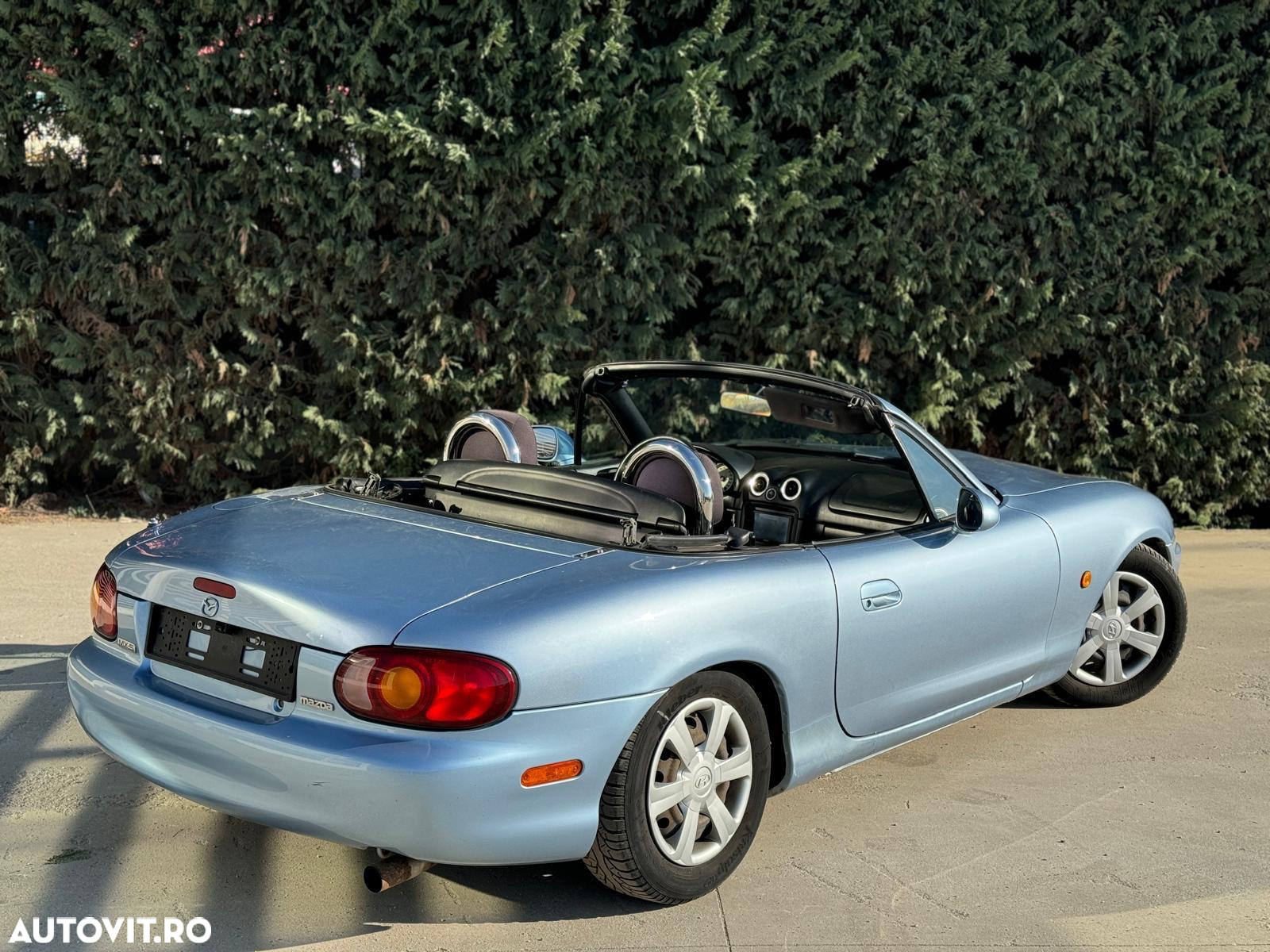 Mazda MX-5 1.6i - 12