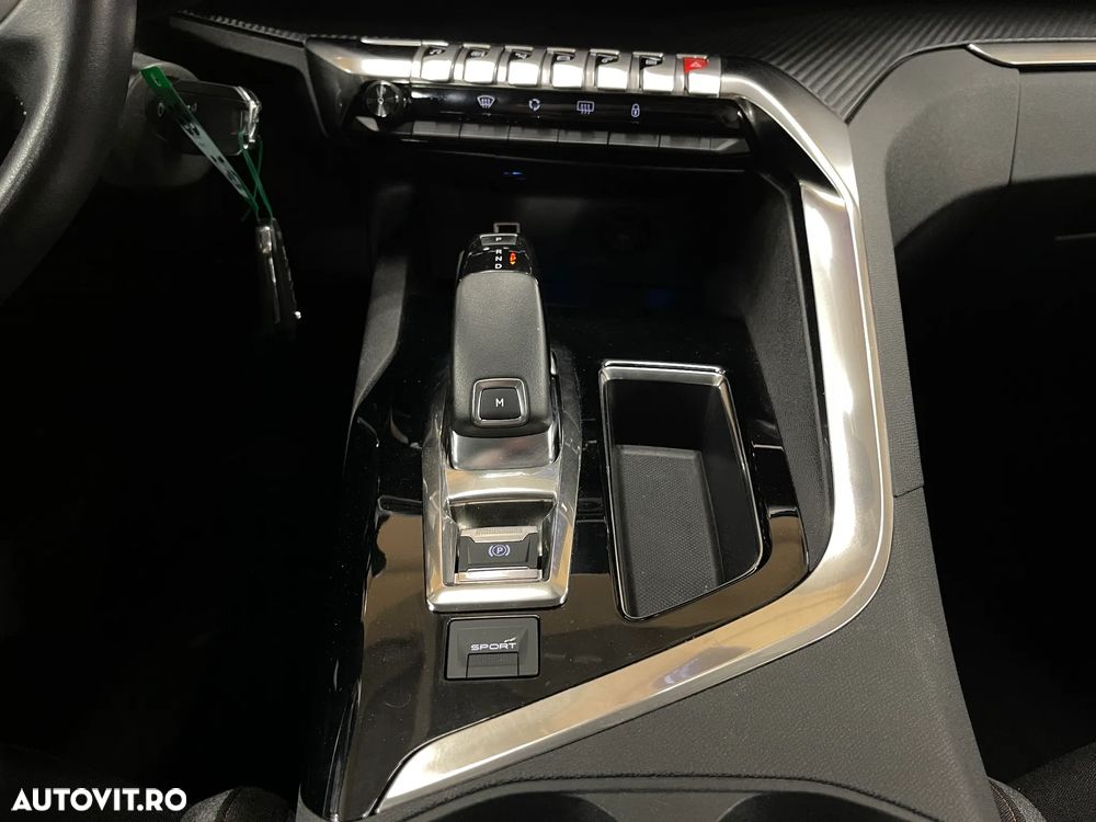 Peugeot 3008 PureTech 130 Stop & Start GPF EAT8 Active Business-Paket - 23