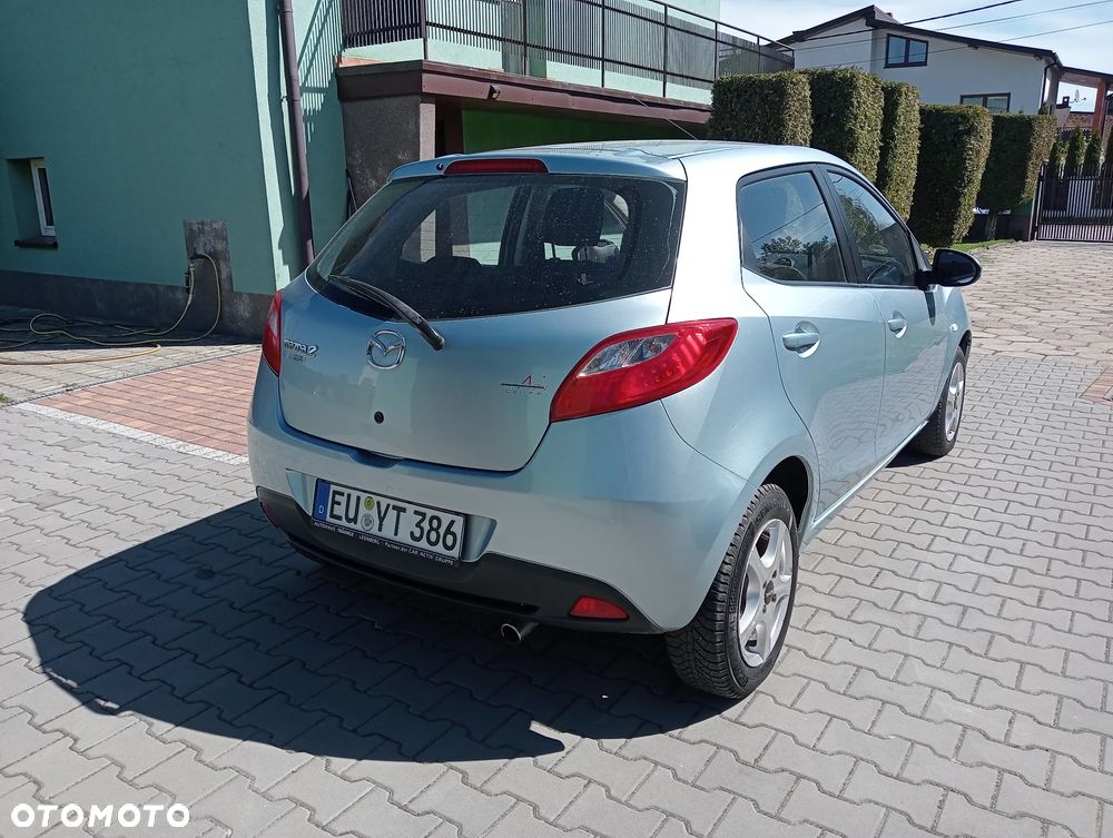 Mazda 2 - 10
