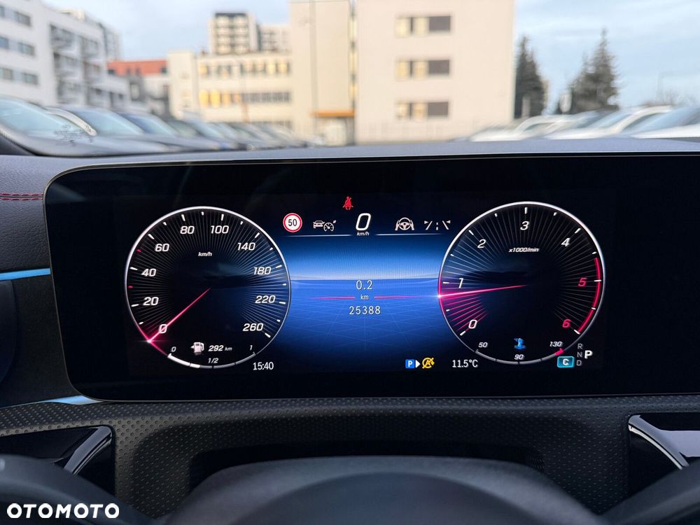 Mercedes-Benz CLA 200 d AMG Line 8G-DCT - 30