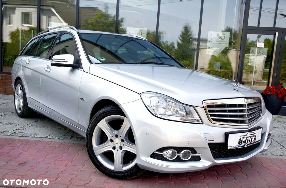Mercedes-Benz Klasa C 180 BlueEFFICIENCY 7G-TRONIC Elegance - 3