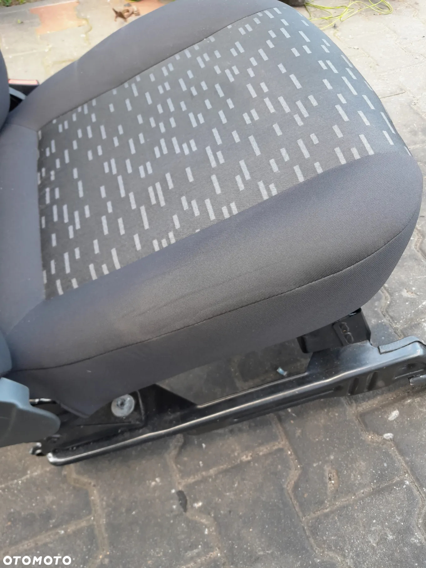 Fotel pasażera Opel Combo D 15r - 4