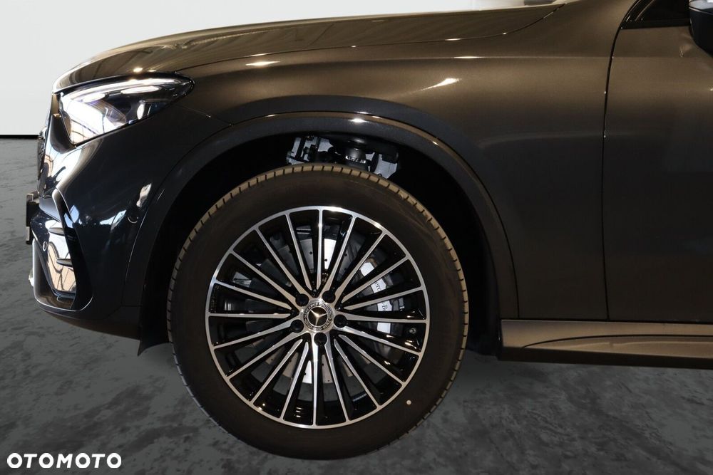 Mercedes-Benz GLC - 7
