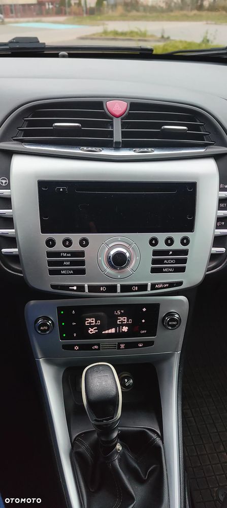 Lancia Delta 1.6 MultiJet 16v Oro - 24