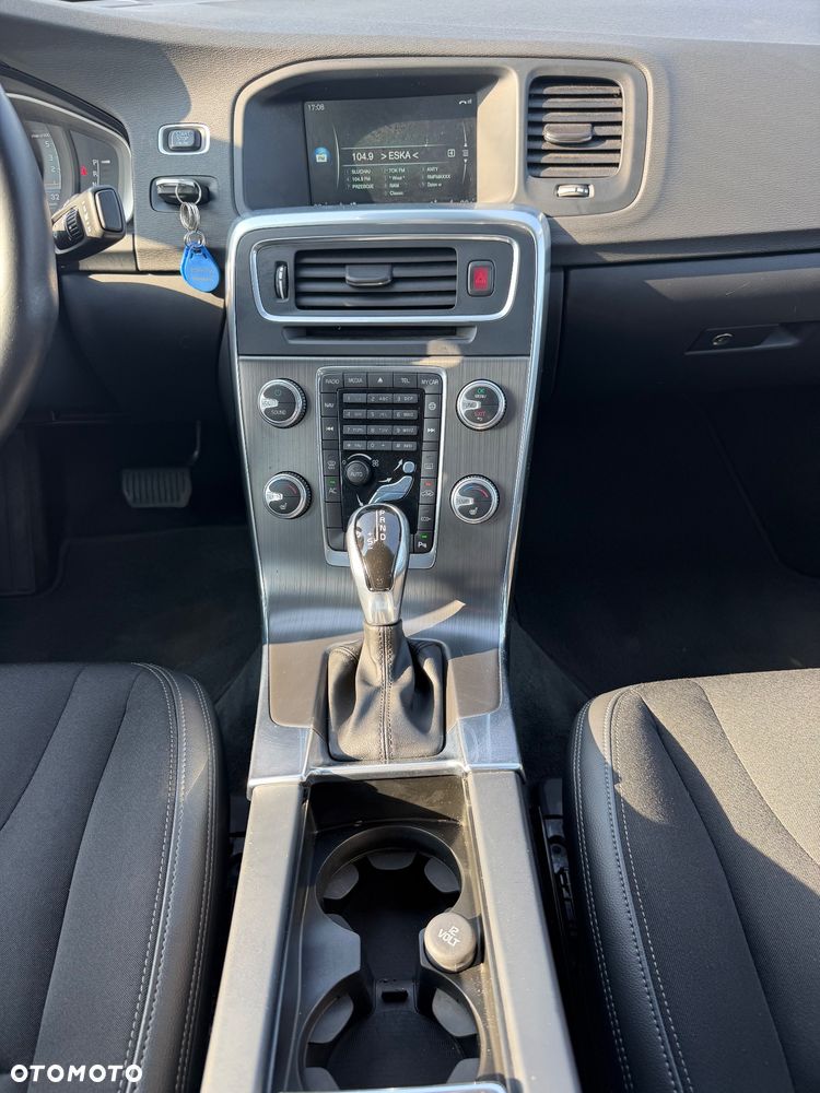 Volvo S60 D4 Drive-E Momentum - 16