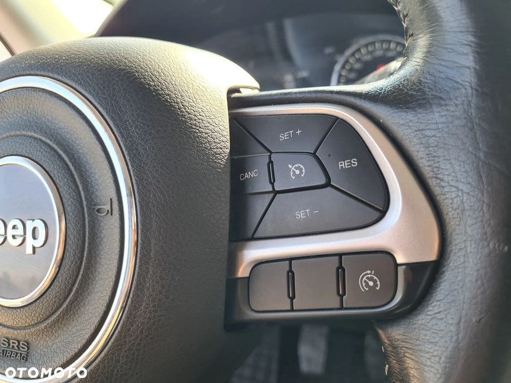 Jeep Renegade - 24