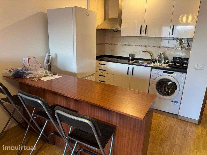 Apartamento T1 junto ao metro das Olaias - Grande imagem: 2/7
