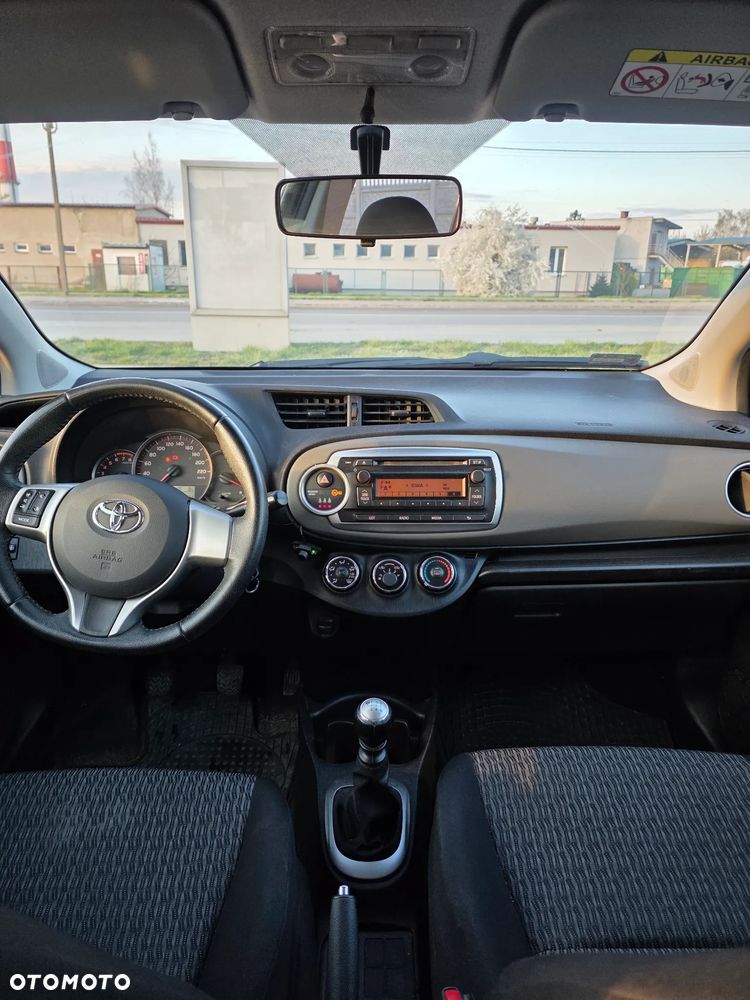 Toyota Yaris 1.33 Active - 9