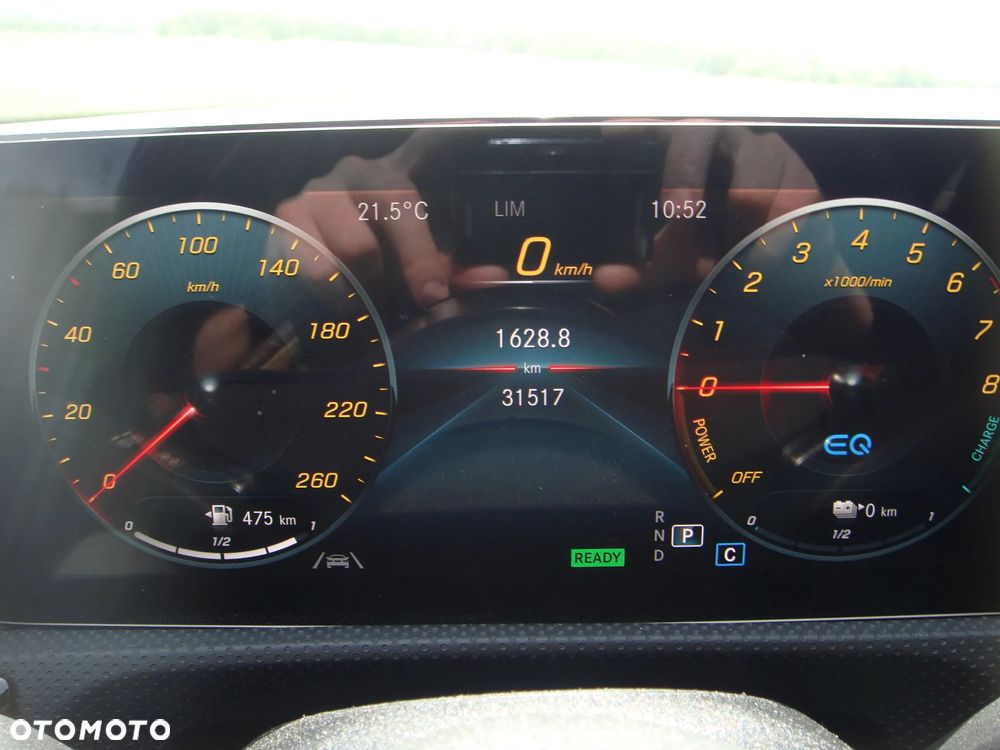 Mercedes-Benz CLA 250 e 8G-DCT AMG Line - 20